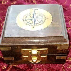 God's Faith Compass With Wooden Box with Gold Accents